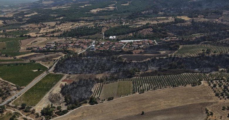 Buldan yangınında felaketin boyutu havadan görüntülendi