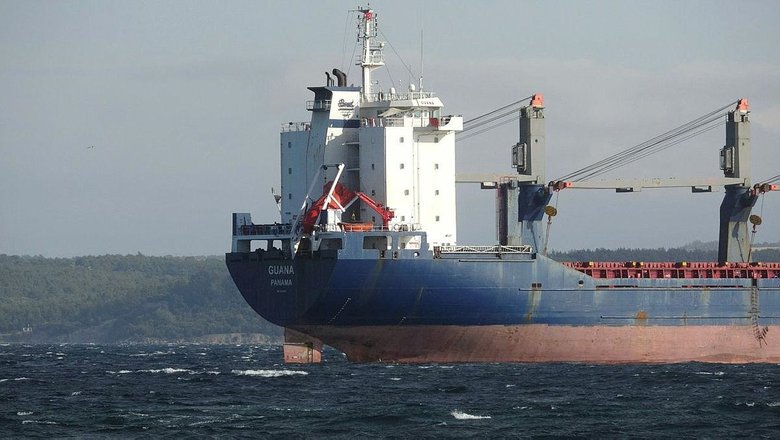 Çanakkale Boğazı’nda kargo gemisinde makine arızası