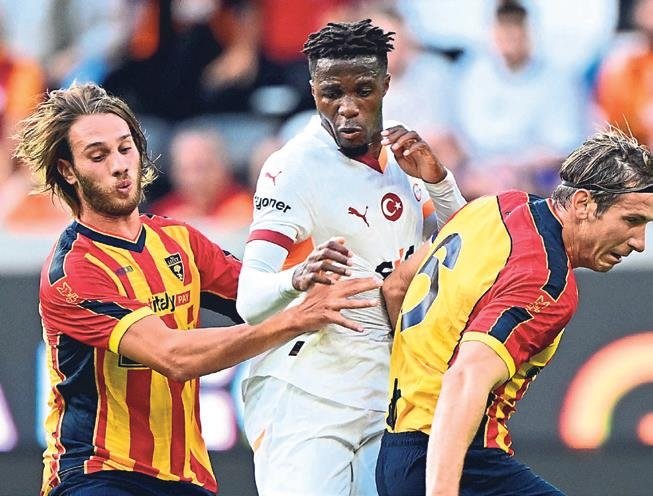 Aslan’a sürpriz 10 numara