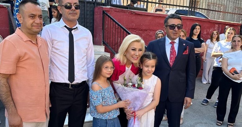 AK Parti İzmir Milletvekili Şebnem Bursalı’dan eğitime büyük destek: Eğitime yapılan yatırım, geleceğe yapılan yatırımdır