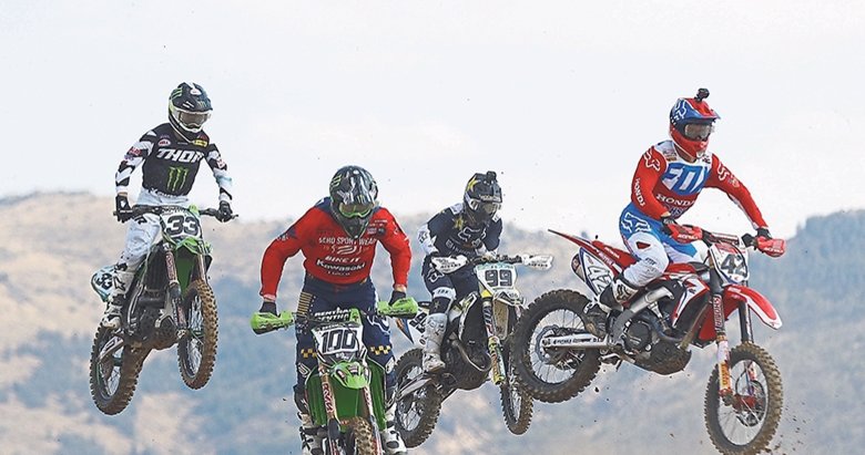 Dünya Afyon’da buluştu