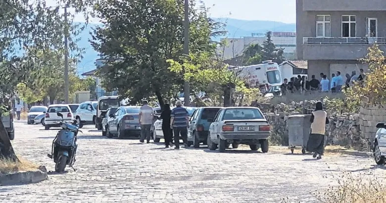 Sendika temsilcisi evinde ölü bulundu