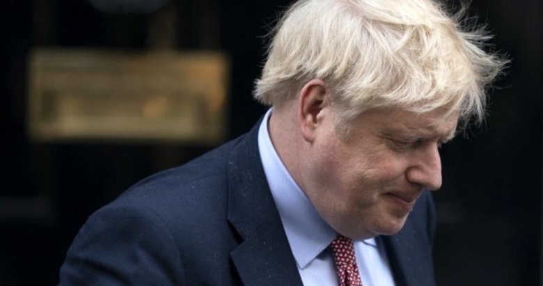Koronavirüse yakalanan İngiltere Başbakanı Boris Johnson yoğun bakıma alındı