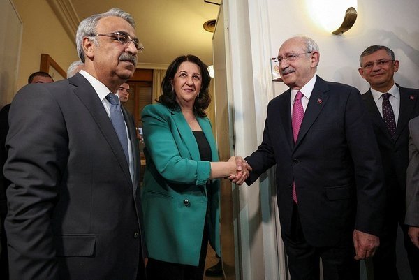 SON DAKİKA: Pervin Buldan duyurdu! HDP aday çıkarmayacak...