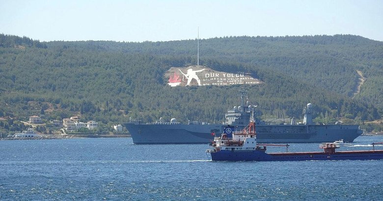 ABD savaş gemisi Çanakkale Boğazı’ndan geçti