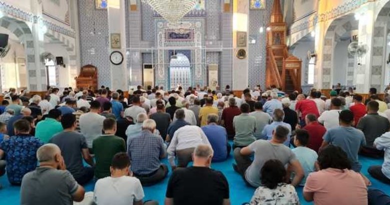 Aydın Nazilli’de bayram coşkusu: Camiler tıklım tıklım