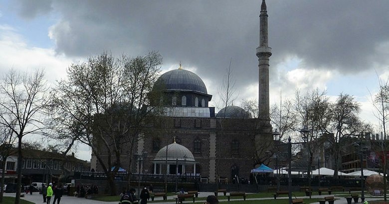 Zağnos Paşa Camisi meydan düzenlemesinin ilk etabı tamamlandı