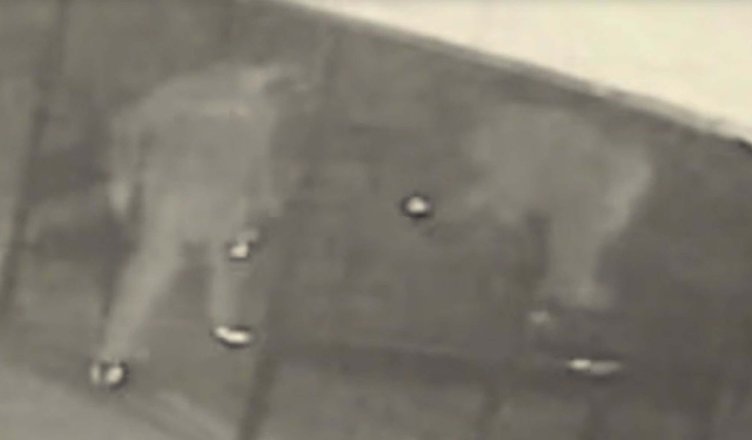 İzmir’deki korkunç olay kamerada! İçki içtiği arkadaşını bıçaklayarak öldürdü