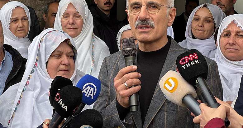 Bakan Uraloğlu’ndan Mihalgazi Belediye Başkanı Akgün’ü ziyaret