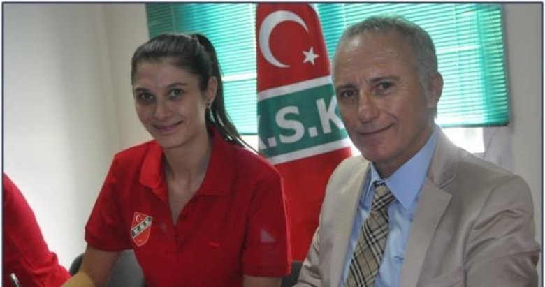 Karşıyaka’nın eski yöneticisini Barbaros Dökel trafik kazasında hayatını kaybetti