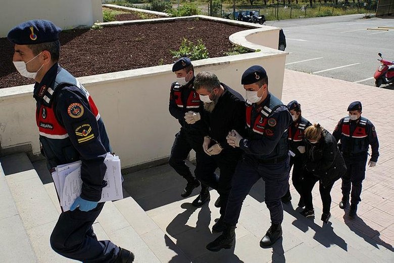 Muğla’da lüks villayı kumarhaneye çevirdiler