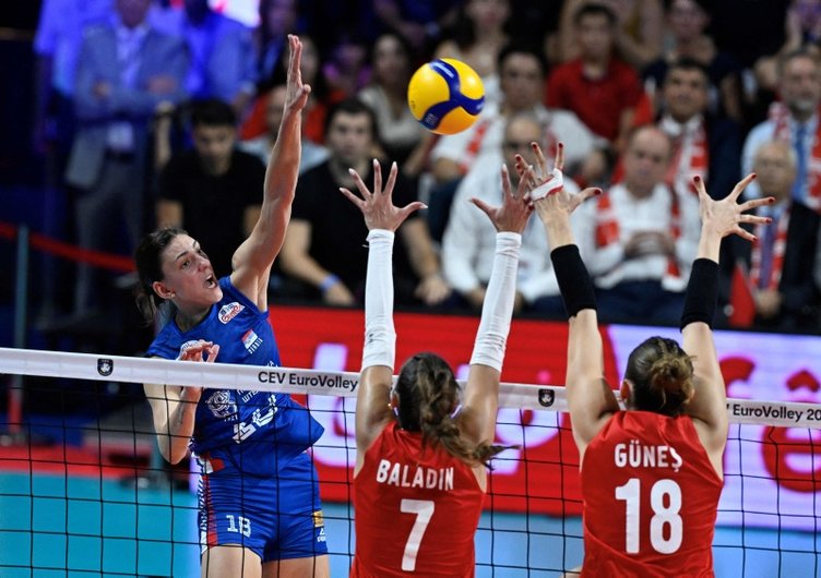 Hande Baladın kimdir, kaç yaşında?