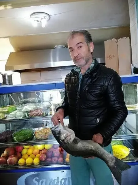 izmirde-babasini-22-bicak-darbesiyle-oldurmustu-hasmet-gurkan-cinayetinde-25-dakikalik-gizem-hts-kayitlari-sup-1782295273166.png