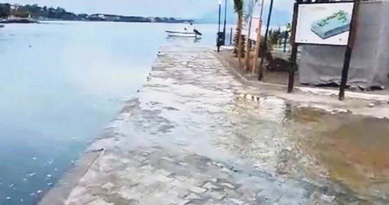 CHP yönetimi şaşırtmadı! Muğla’da lağım denize akıyor ama belediyeden çıt yok