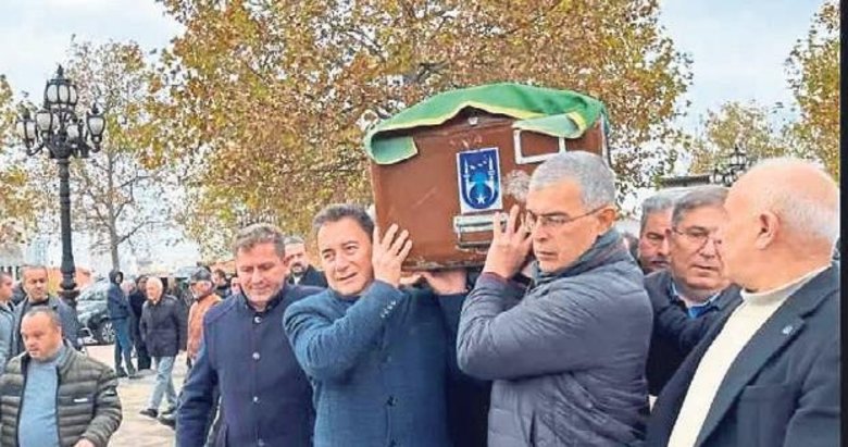Babacan’ın annesi son yolculuğuna uğurlandı