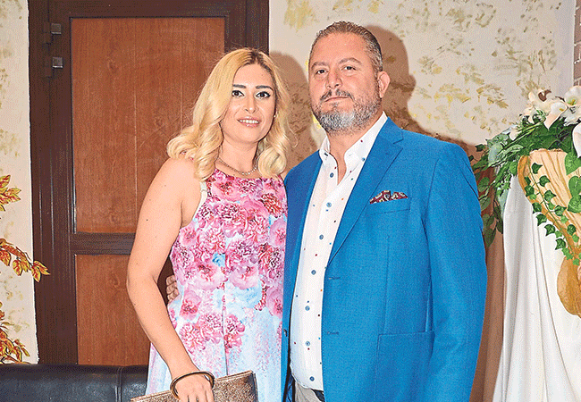 Alaçatı aşıkları ‘Göl’de evlendi