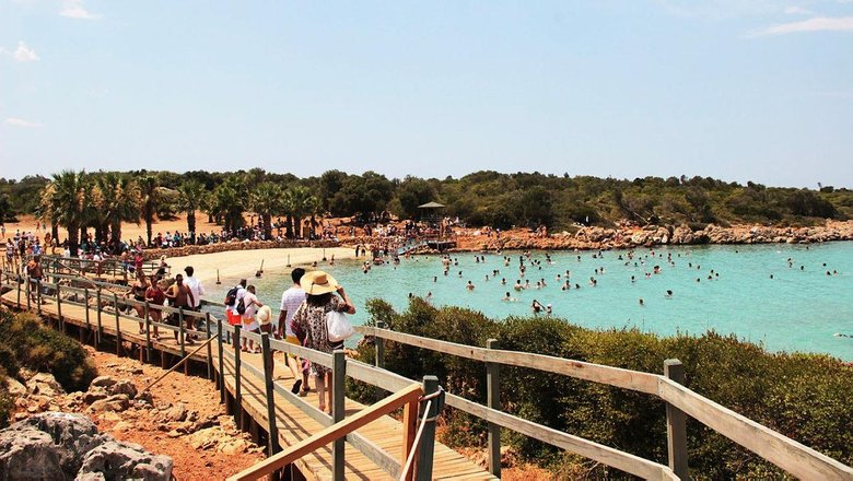 Gökova Körfezi’nin nazar boncuğu: Kleopatra Adasına ziyaretçi akını