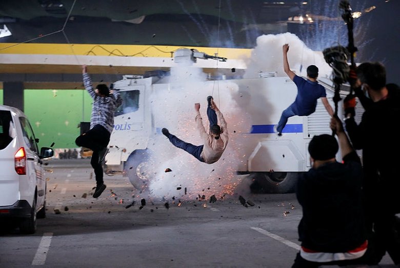 15/07 Şafak Vakti filminin galası Atlas Sineması’nda yapıldı