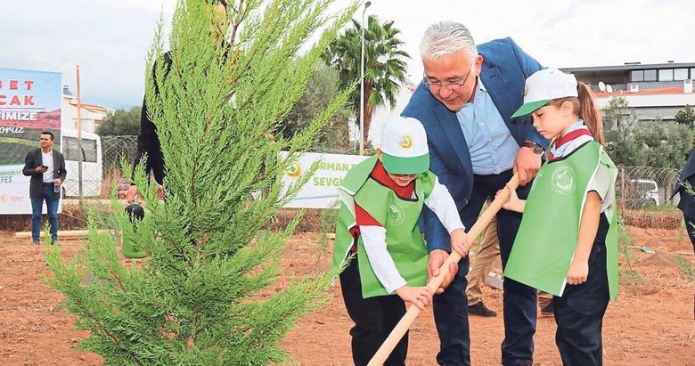 Aydın Emniyeti’nden 100. yıl anısına ağaç