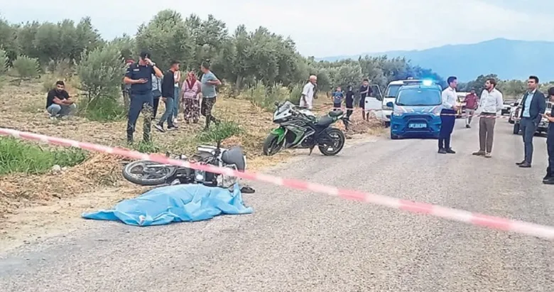 Kamyonetle çarpışan motosikletli hayatını kaybetti