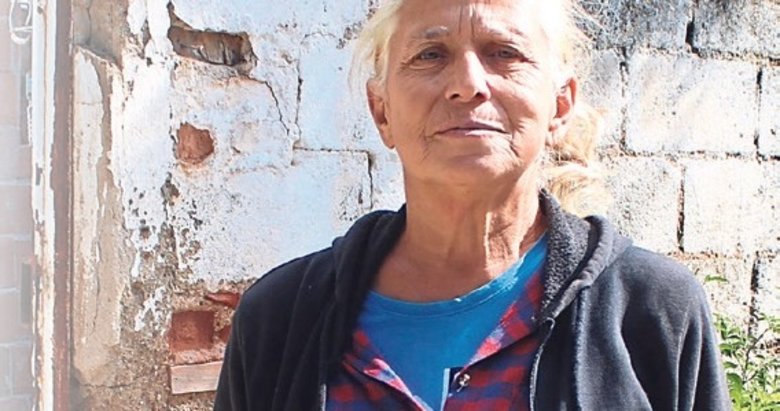 Çadırda yaşayan aileye Çerçioğlu sahip çıktı