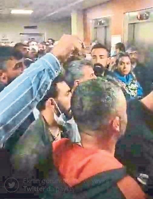 Çiğli’de sergilenen siyasi oyun sona erdi