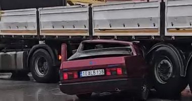 Tırın altına ok gibi saplandı