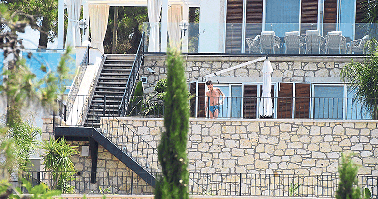 Balayı Alaçatı’da