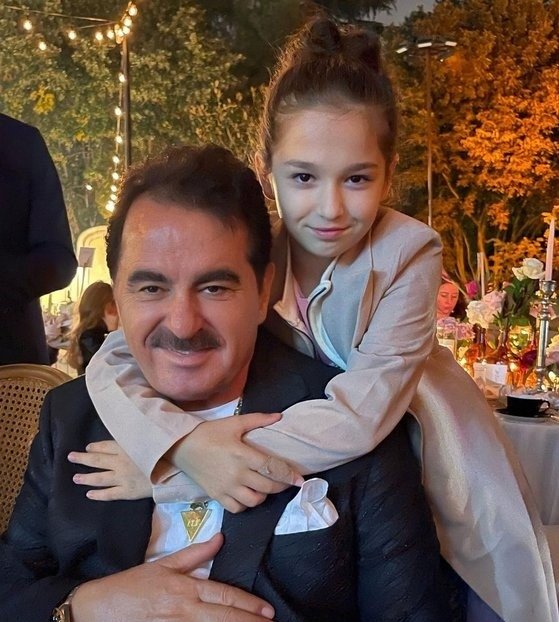 İbrahim Tatlıses’in eski eşi Ayşegül Yıldız ekranlara geri dönüyor