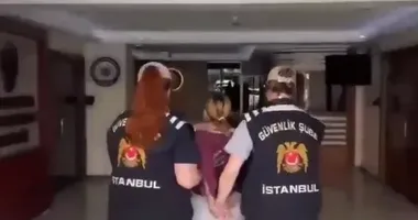 Metroda başörtülü kadınları hedef almıştı