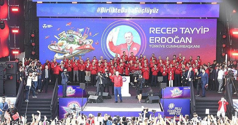 TEKNOFEST İzmir’e rekor katılım: 1 milyon 100 bin ziyaretçi