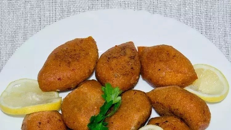 İçli köfte nasıl yapılır? İçli köfte malzemeleri nelerdir?