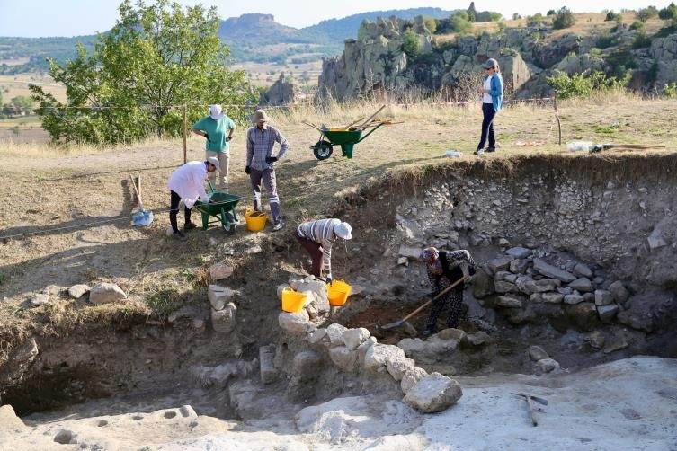 Midas Kale’de Friglere ait ocak ve fırınlar bulundu