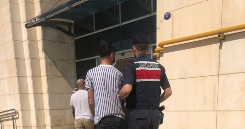 İzmir’de 430 bin TL’lik para ve altınları çalan hırsızlar yakalandı
