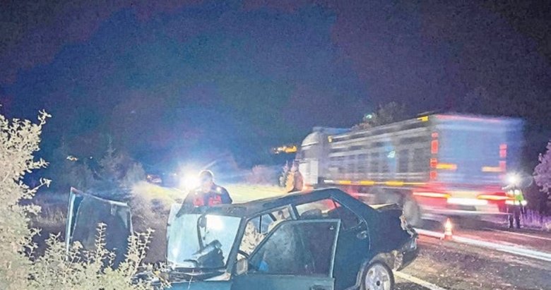 Uşak’taki kazada baba öldü, oğlu yaralandı