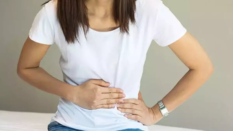 Regl ağrısına ne iyi gelir? Şiddetli regl ağrısını geçiren doğal yöntemler nelerdir?