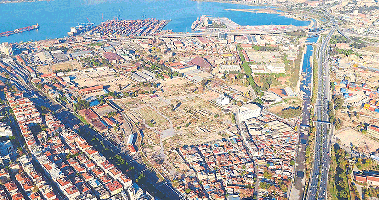 Pekerler Den Izmir E 2 2 Milyarlik Allsancak Emlak Haberleri