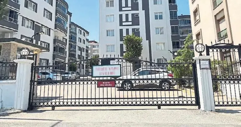11 yaşındaki çocuğun kolu otomatik kapıya sıkıştı