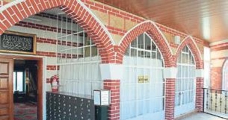 Şeyh Esad Erbili Türbesi