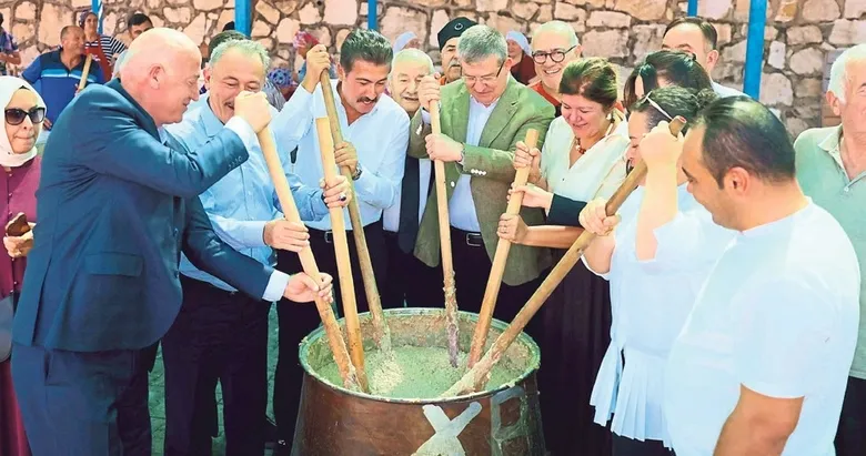 AK Partili Özkan, Keşkek Festivali’ne katıldı