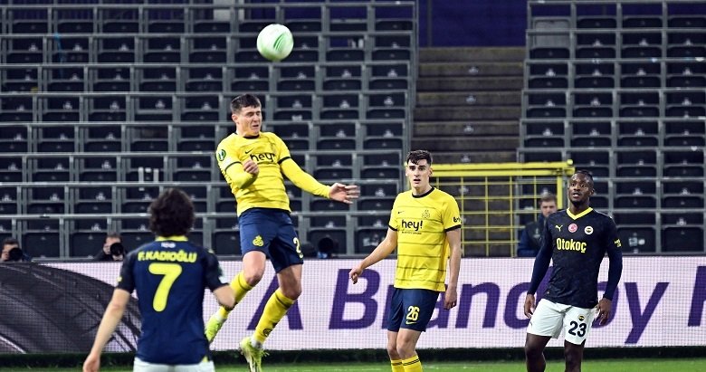 Son dakika: Fenerbahçe, UEFA Avrupa Konferans Ligi’nde 3-0 kazandı