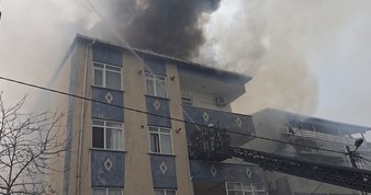 Ümraniye’de 3 katlı binada yangın! 4 yaralı