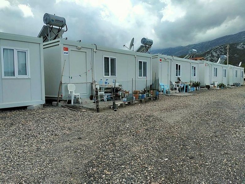 Soyer söz verdiği destek ödemesini yapmadı, depremzedeler ona seslendi