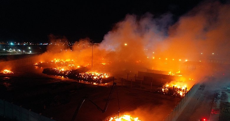 Fabrika yangınında 32 kişi hastanelik oldu