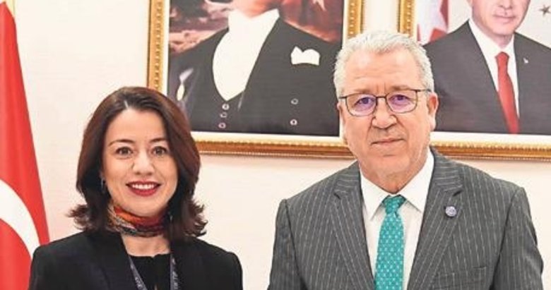 Egeli bilim insanı Avrupa’da emin adımlarla yürüyor