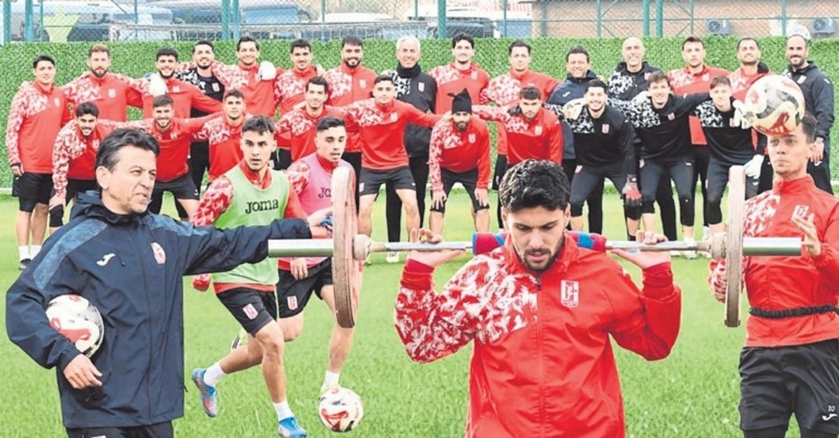 Balıkesirspor moral bozmuyor