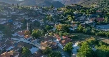 izmirin-o-4-beldesinde-fiyatlar-ucusta-unlu-isimler-ev-almak-icin-siraya-girdi-1788609254974.png