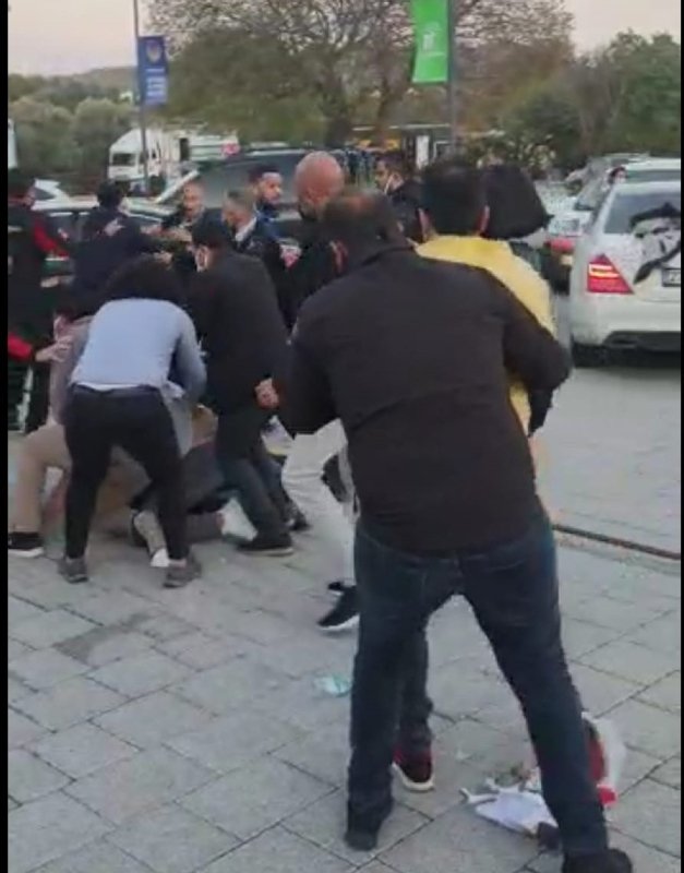 Ralli Kupası’nda kavga çıktı! Kavgaya karışan oyuncu Mustafa Üstündağ adliyede
