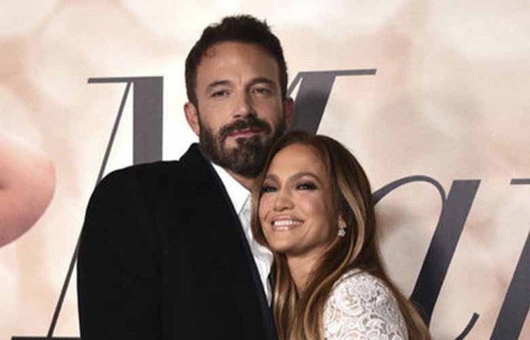 Jennifer Lopez ve Ben Affleck dünyaevine girdi
