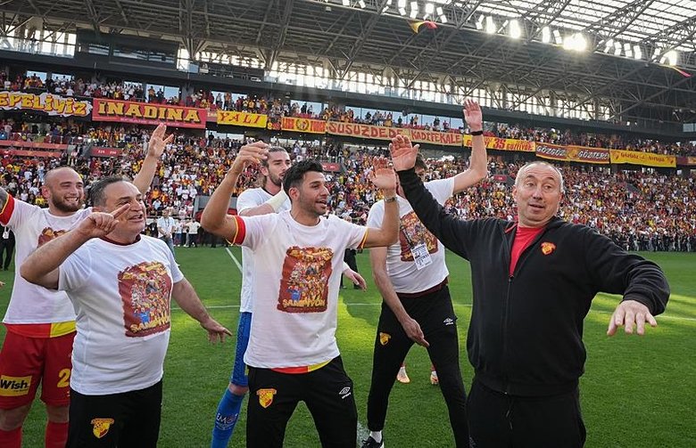 Göztepe Teknik Direktörü Stoilov’dan tarihi başarı: 6. isim oldu